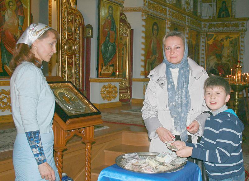 Cбор пожертвований для детей Гематологического онкологического центра Областной детской больницы