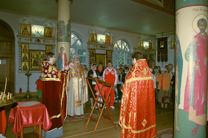 20 апреля 2014 года в храм Святого Великомученика и Целителя Пантелеимона был доставлен Благодатный огонь. 
